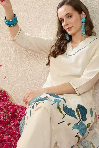 Women Floral Embroidered Regular Thread Work Pure Cotton Kurta with Palazzos