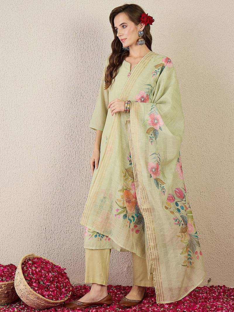 Women Floral Embroidered Thread Work  Cotton Kurta with Trousers & Dupatta