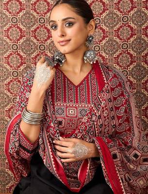 Women Ethnic Motifs Black Printed  Cotton Kurta with Trousers & Dupatta 1