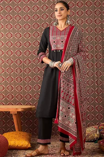 Women Ethnic Motifs Black Printed  Cotton Kurta with Trousers & Dupatta