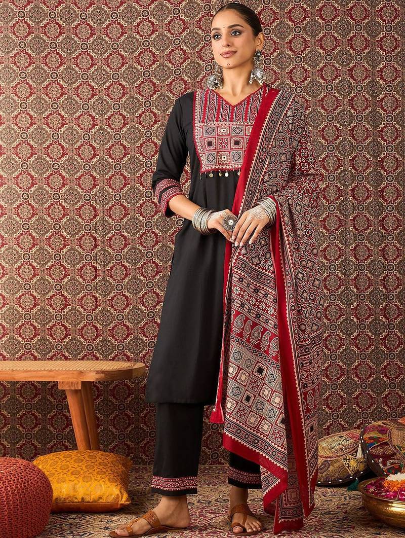 Women Ethnic Motifs Black Printed  Cotton Kurta with Trousers & Dupatta