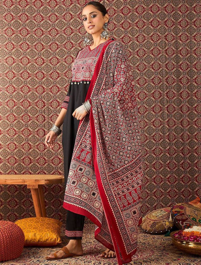 Women Ethnic Motifs Black Printed  Cotton Kurta with Trousers & Dupatta