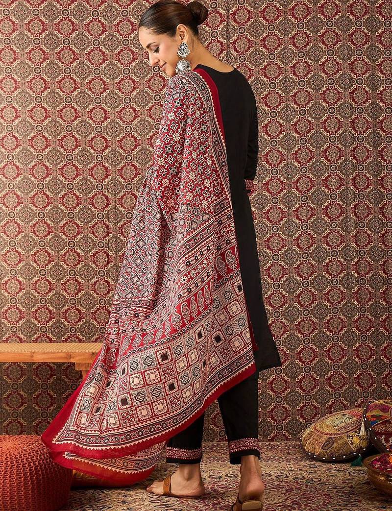 Women Ethnic Motifs Black Printed  Cotton Kurta with Trousers & Dupatta