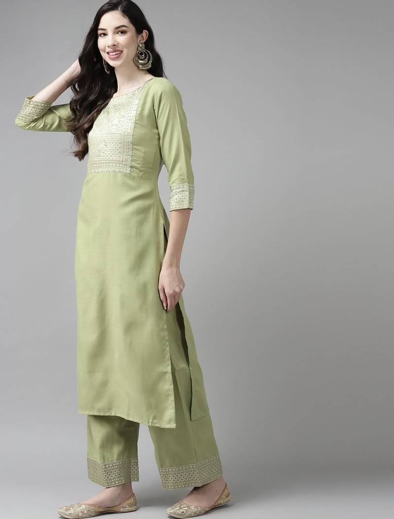 Women Green Yoke Design Regular Republic Day Kurta with Palazzos & Dupatta