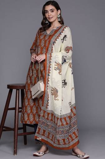 Women Ethnic Motifs Printed Cotton Kurta with Trousers & With Dupatta