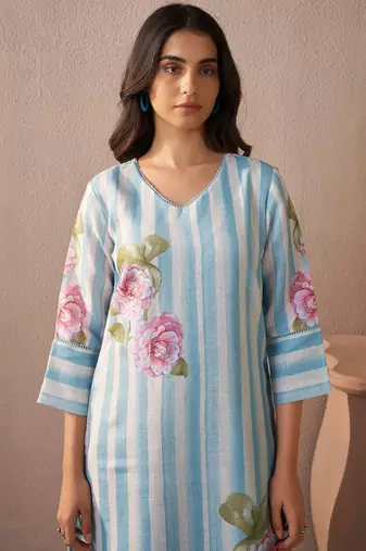 Floral Printed V-Neck Linen Kurta with Trousers & Dupatta