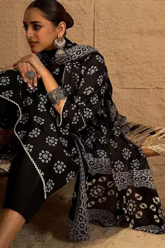 Women Ethnic Motifs Printed Regular  Cotton Kurta with Trousers & With Dupatta
