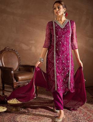 Bandhani Printed V-Neck Zari Silk Chiffon Straight Kurta With Trousers & Dupatta 2