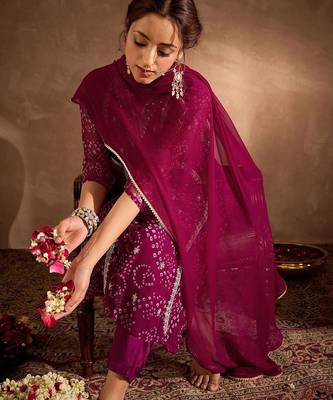 Bandhani Printed V-Neck Zari Silk Chiffon Straight Kurta With Trousers & Dupatta 6