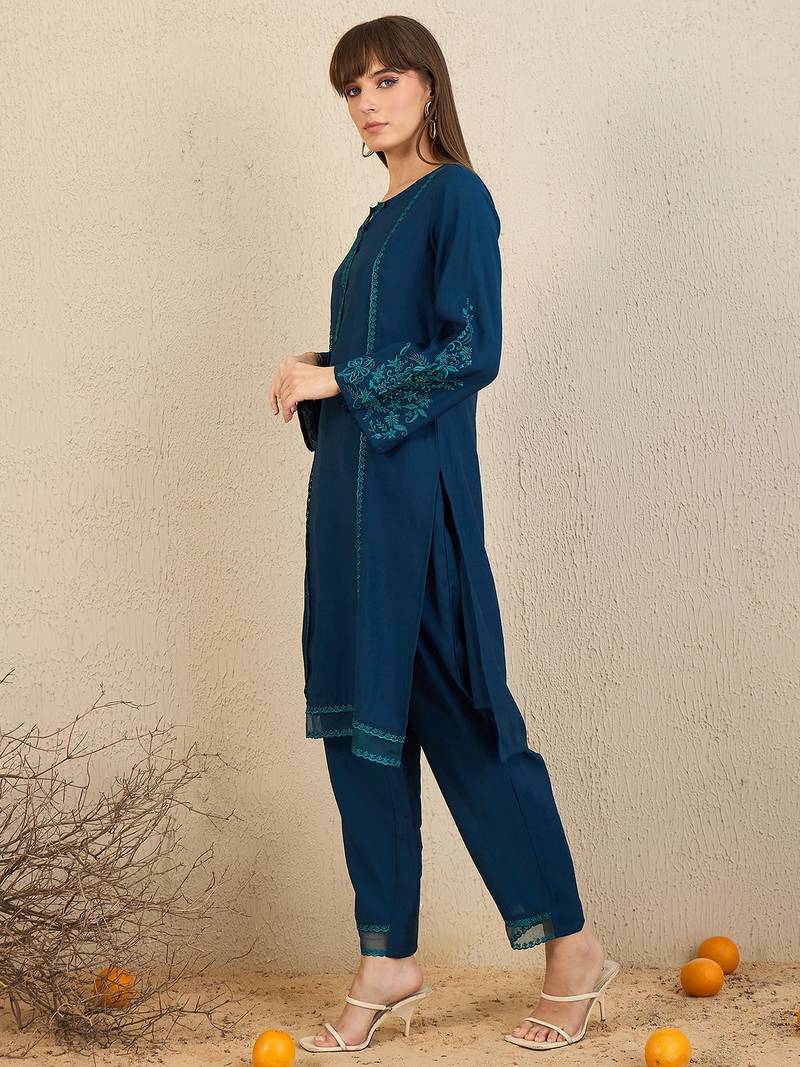 Ethnic Motifs Embroidered Flared Sleeves Notch Neck Straight Kurta with Trousers
