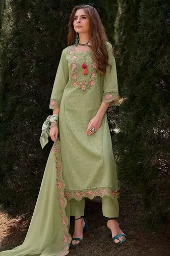 Women Floral Embroidered Regular Sequinned Cotton Kurta with Trousers & Dupatta