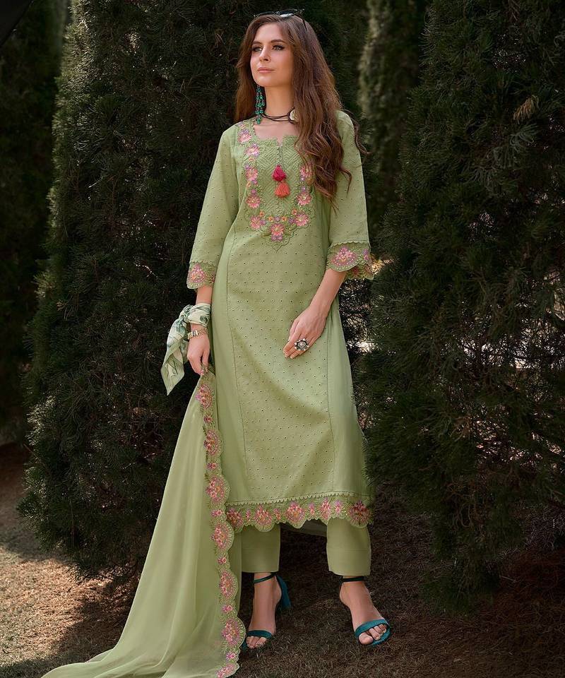 Women Floral Embroidered Regular Sequinned Cotton Kurta with Trousers & Dupatta