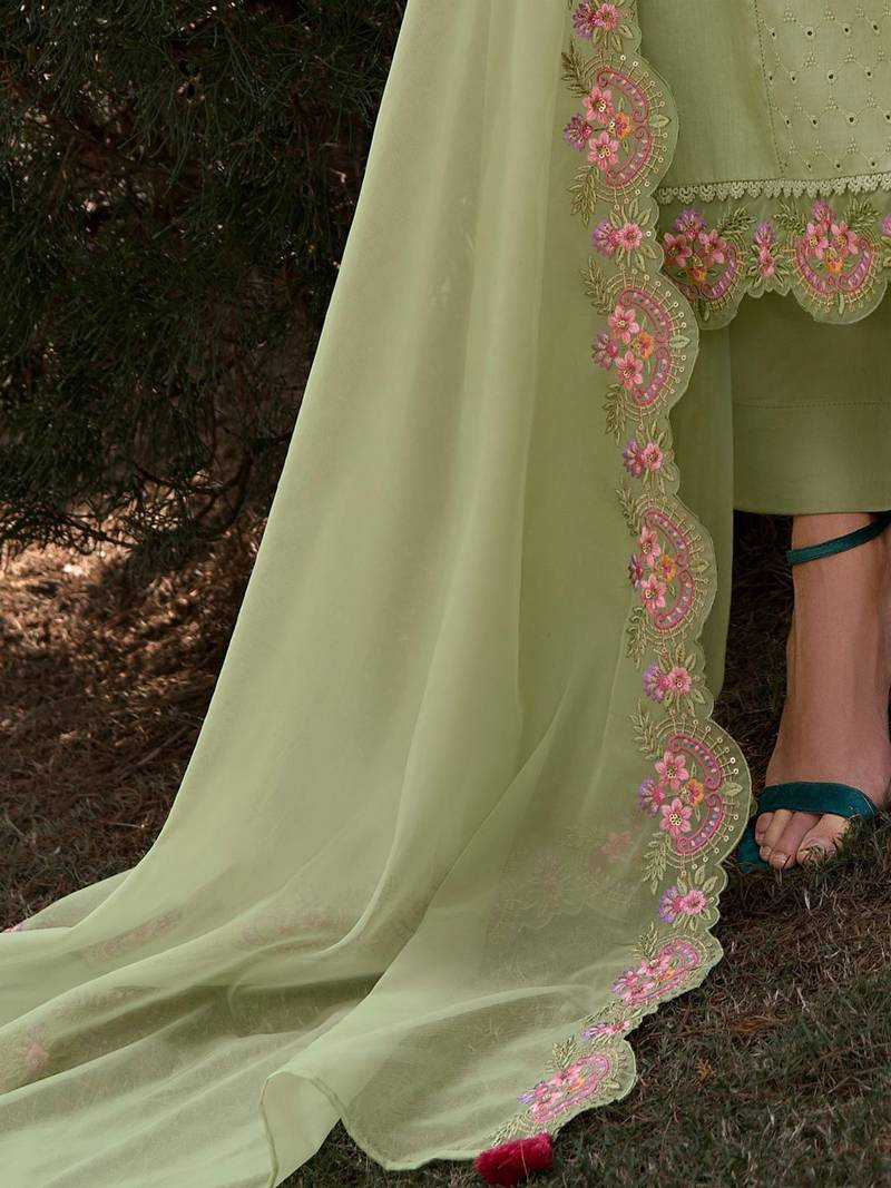 Women Floral Embroidered Regular Sequinned Cotton Kurta with Trousers & Dupatta