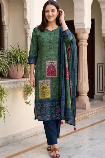 Women Ethnic Bandani Print Regular Kurta With Trousers & Dupatta