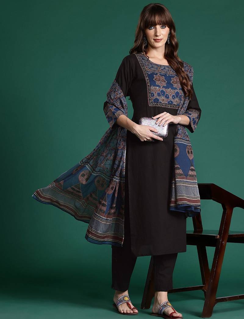 Ethnic Motifs Printed Mirror Work  Cotton Kurta with Trousers & With Dupatta