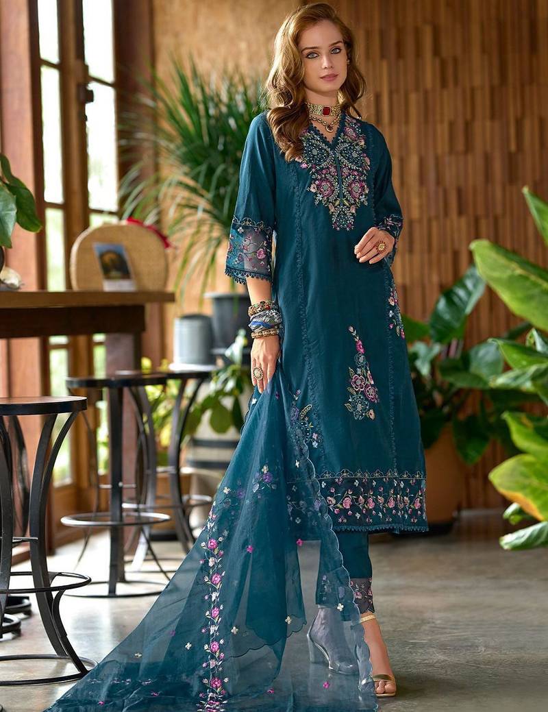 Women Floral Embroidered Panelled Sequinned Kurta with Trousers & Dupatta