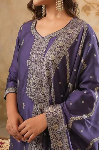 Floral Embroidered Round Neck Zari Straight Kurta & Trousers With Dupatta