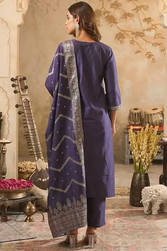 Floral Embroidered Round Neck Zari Straight Kurta & Trousers With Dupatta