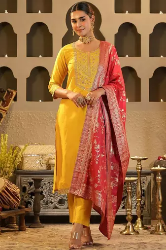 Floral Yoke Design Round Neck Zari Straight Kurta & Trousers With Dupatta