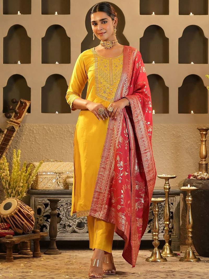 Floral Yoke Design Round Neck Zari Straight Kurta & Trousers With Dupatta