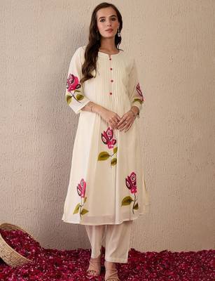 Women Floral Printed Regular Thread Work  Cotton Kurta with Trousers 1