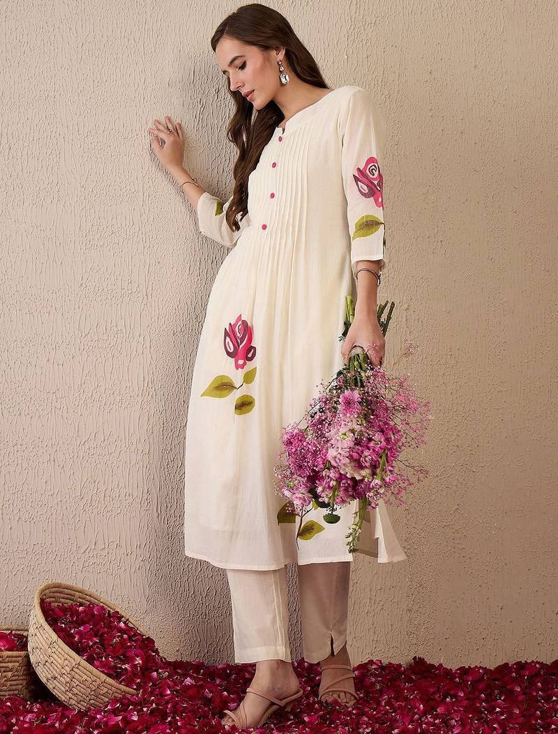 Women Floral Printed Regular Thread Work  Cotton Kurta with Trousers