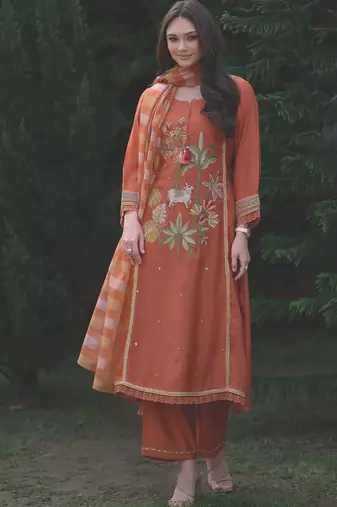 Women Ethnic Motifs Embroidered Regular Thread Work Kurta with Trousers & With Dupatta