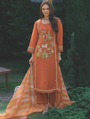 Women Ethnic Motifs Embroidered Regular Thread Work Kurta with Trousers & With Dupatta 2