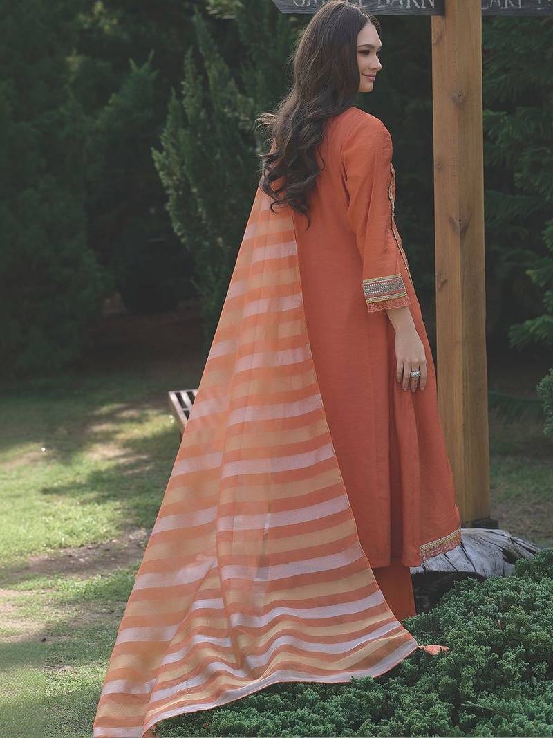 Women Ethnic Motifs Embroidered Regular Thread Work Kurta with Trousers & With Dupatta