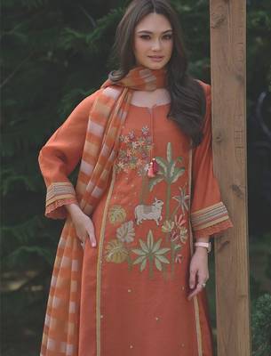 Women Ethnic Motifs Embroidered Regular Thread Work Kurta with Trousers & With Dupatta 4