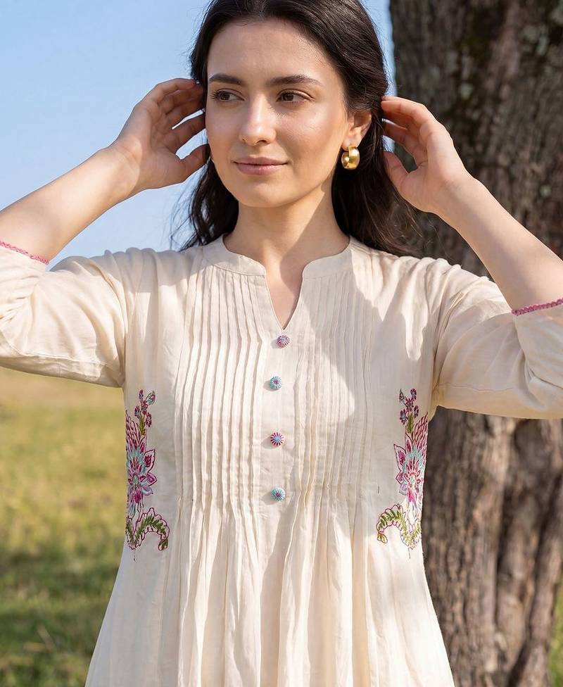 Women Floral Embroidered Pleated Thread Work Pure Cotton Kurta with Trousers