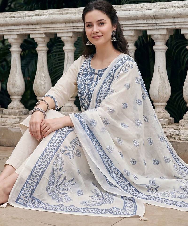 Women Ethnic Motifs Embroidered Regular Mirror Work  Cotton Kurta with Trousers & With Dupatta