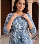 Women Floral Printed Regular  Cotton Kurta with Trousers