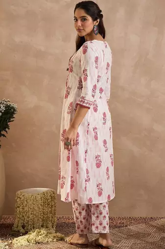 Women Floral Printed Regular Pure Cotton Kurta with Trousers