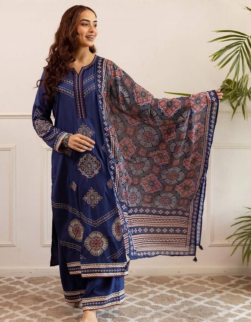 Women Ethnic Motifs Printed Kurta with Palazzos & Dupatta