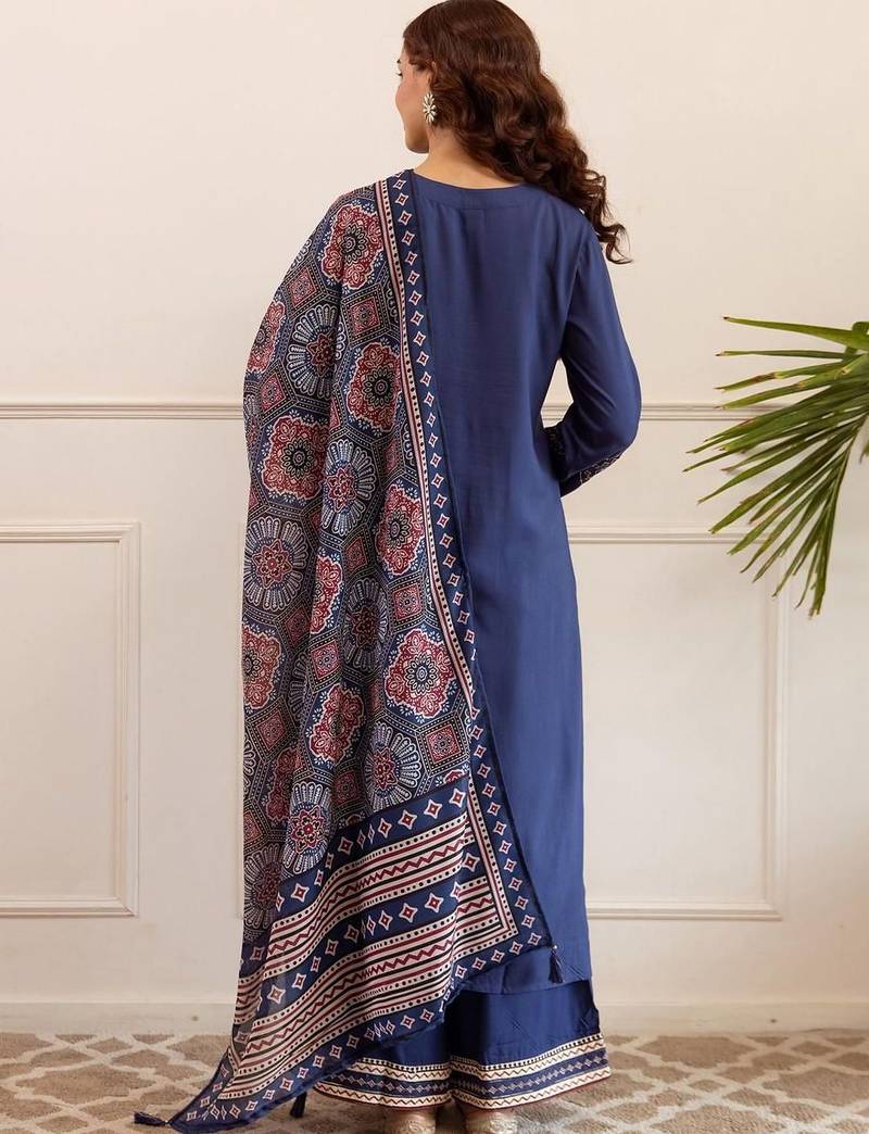 Women Ethnic Motifs Printed Kurta with Palazzos & Dupatta