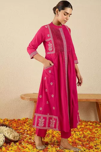 Women Ethnic Motifs Printed Cotton A-Line Kurta with Trousers