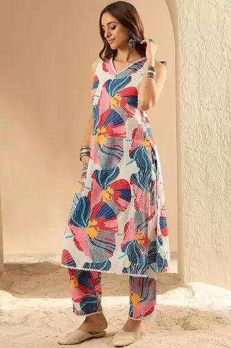 Women Printed Regular Pure Cotton Kurta with Trousers