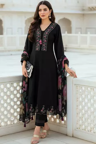 Women Floral Embroidered Regular Thread Work Pure Cotton Kurta with Trousers & With Dupatta