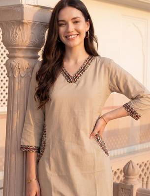 Women Ethnic Motifs Embroidered Regular Thread Work Pure Cotton Kurta with Trousers 2