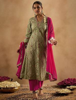 Bandhani Printed Pure Cotton Kurta With Trousers & Dupatta 1
