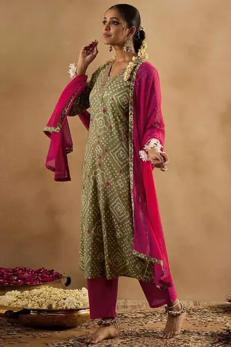 Bandhani Printed Pure Cotton Kurta With Trousers & Dupatta