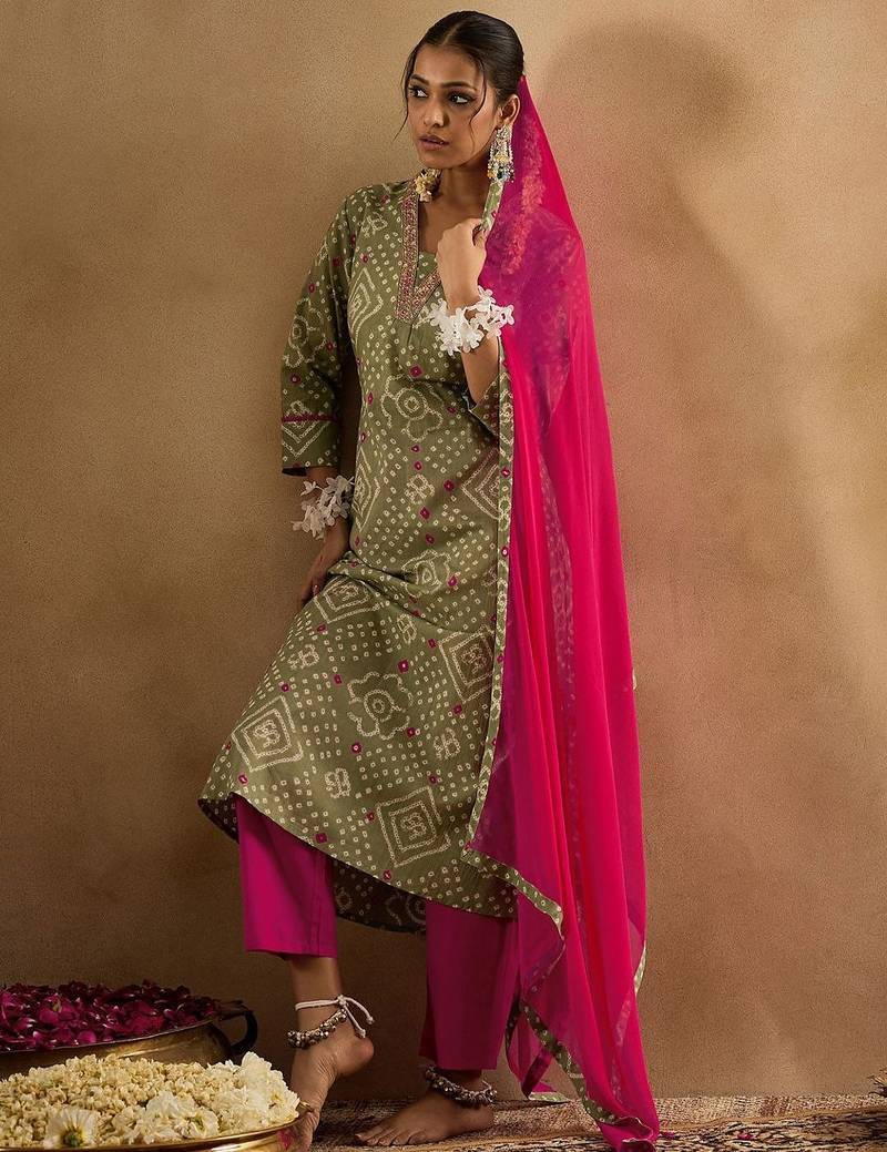 Bandhani Printed Pure Cotton Kurta With Trousers & Dupatta