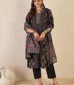 Floral Printed V-Neck Pure Cotton Straight Kurta With Trousers & Dupatta