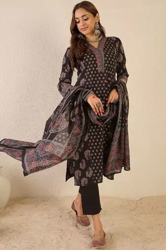 Floral Printed V-Neck Pure Cotton Straight Kurta With Trousers & Dupatta