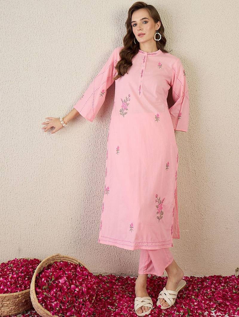 Women Floral Embroidered Cotton Kurta with Trousers