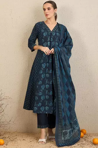 Floral Printed Pure Cotton Kurta With Trousers & Dupatta