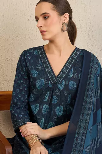 Floral Printed Pure Cotton Kurta With Trousers & Dupatta