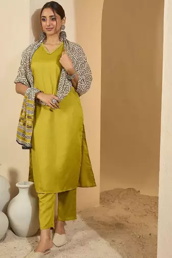 Sleeveless V-Neck Straight Kurta With Trousers & Dupatta