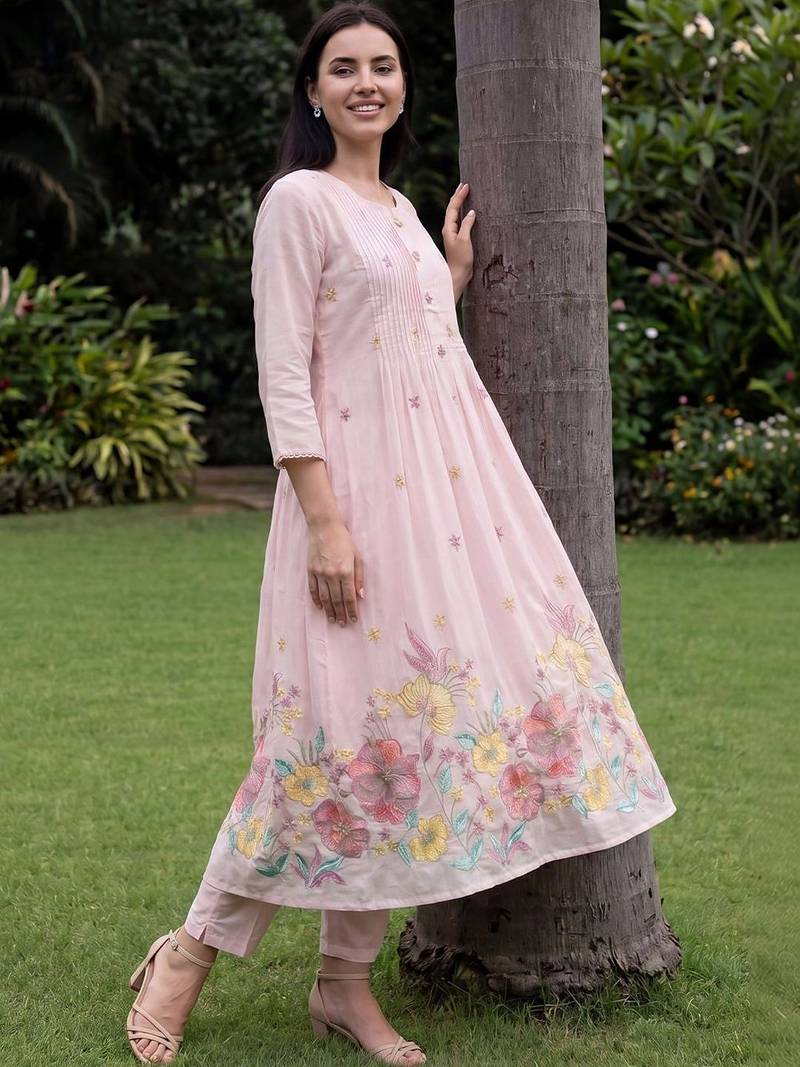 Women Floral Embroidered Empire Thread Work  Cotton Kurta with Trousers